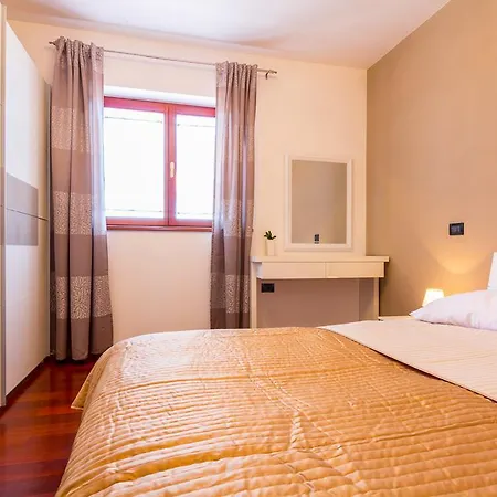 Apartments Villa Yoyo Štinjan Exterior foto
