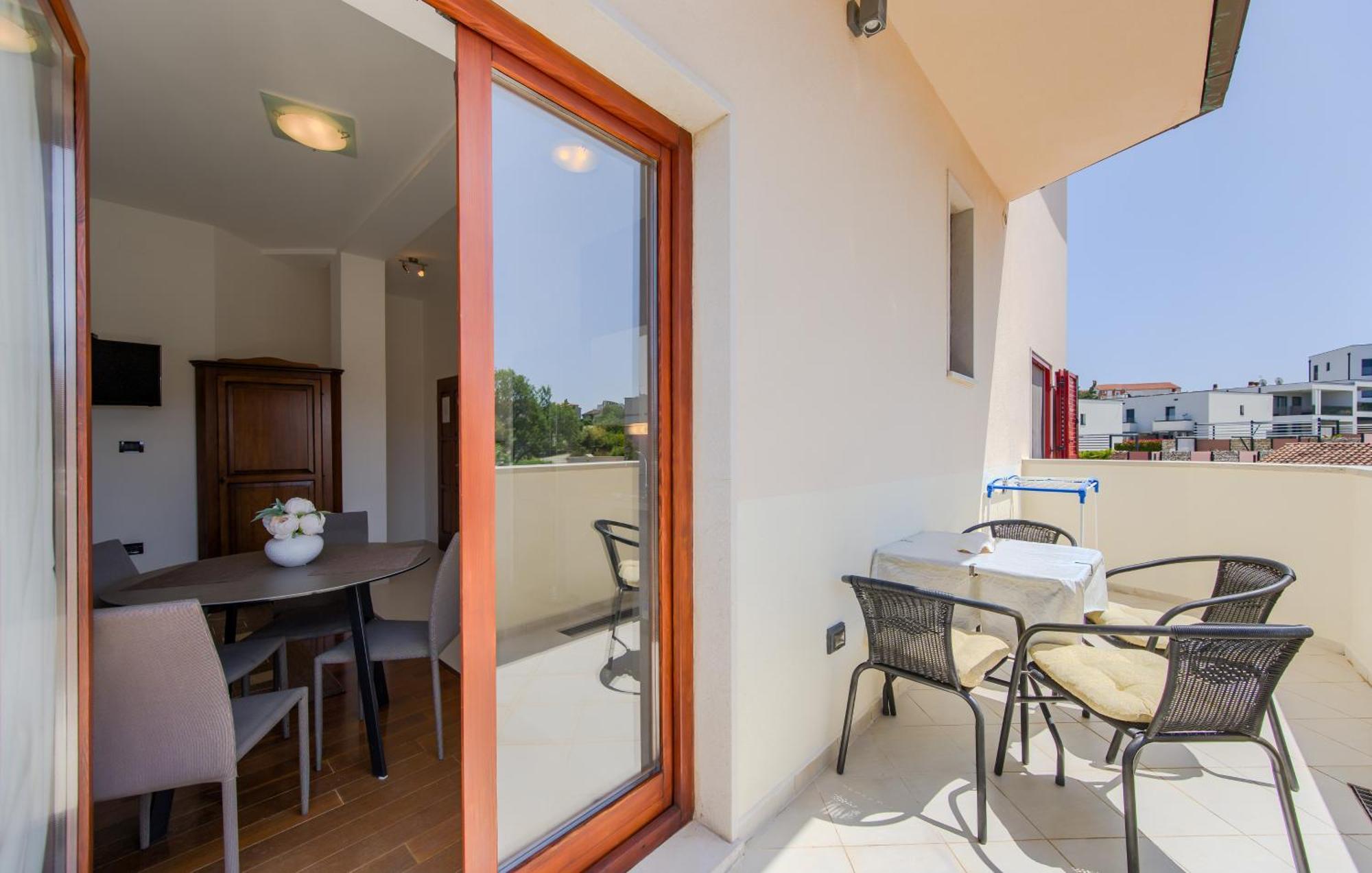 Apartman Yoyo Stinjan
